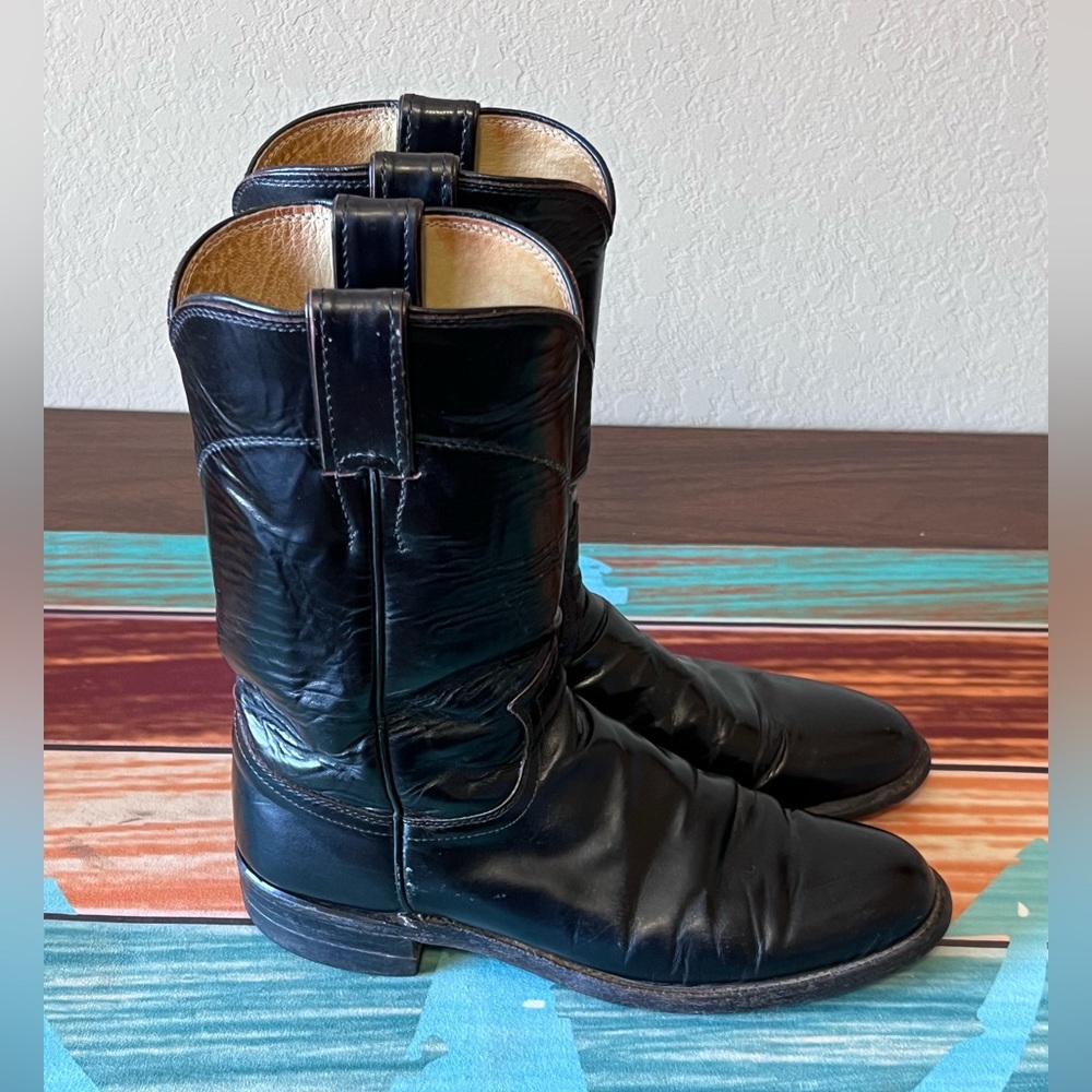 Justin Boots, black, size 6 1/2B. Leather very good condition, need to b Resoled - Picture 2 of 6